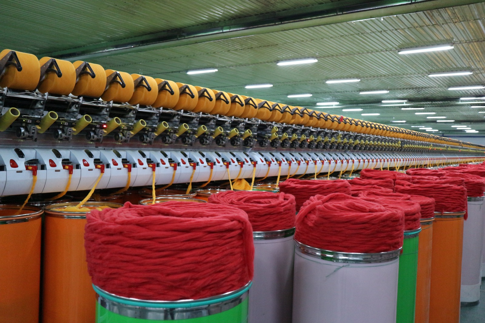 Colorful yarn production process at Mitra Saruta